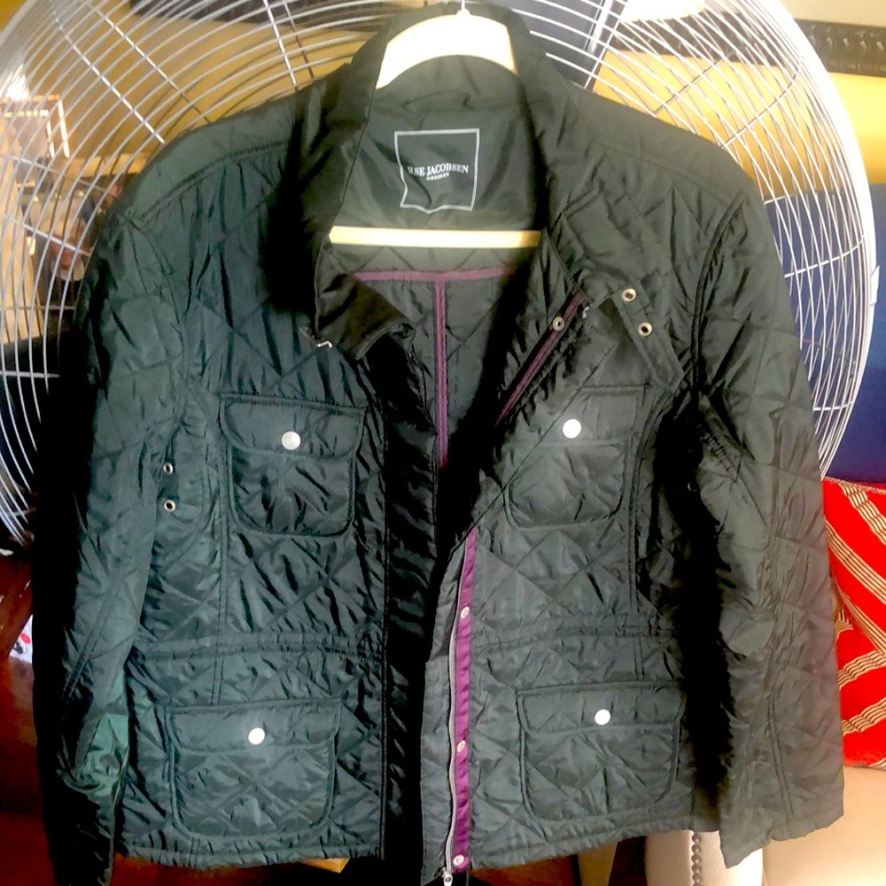 Isle Jacobsen lightweight coat worn once